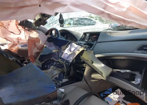 2010 Honda Accord 2.4 Ex-L из США, поврежденный, VIN 1HGCP2F82AA151856